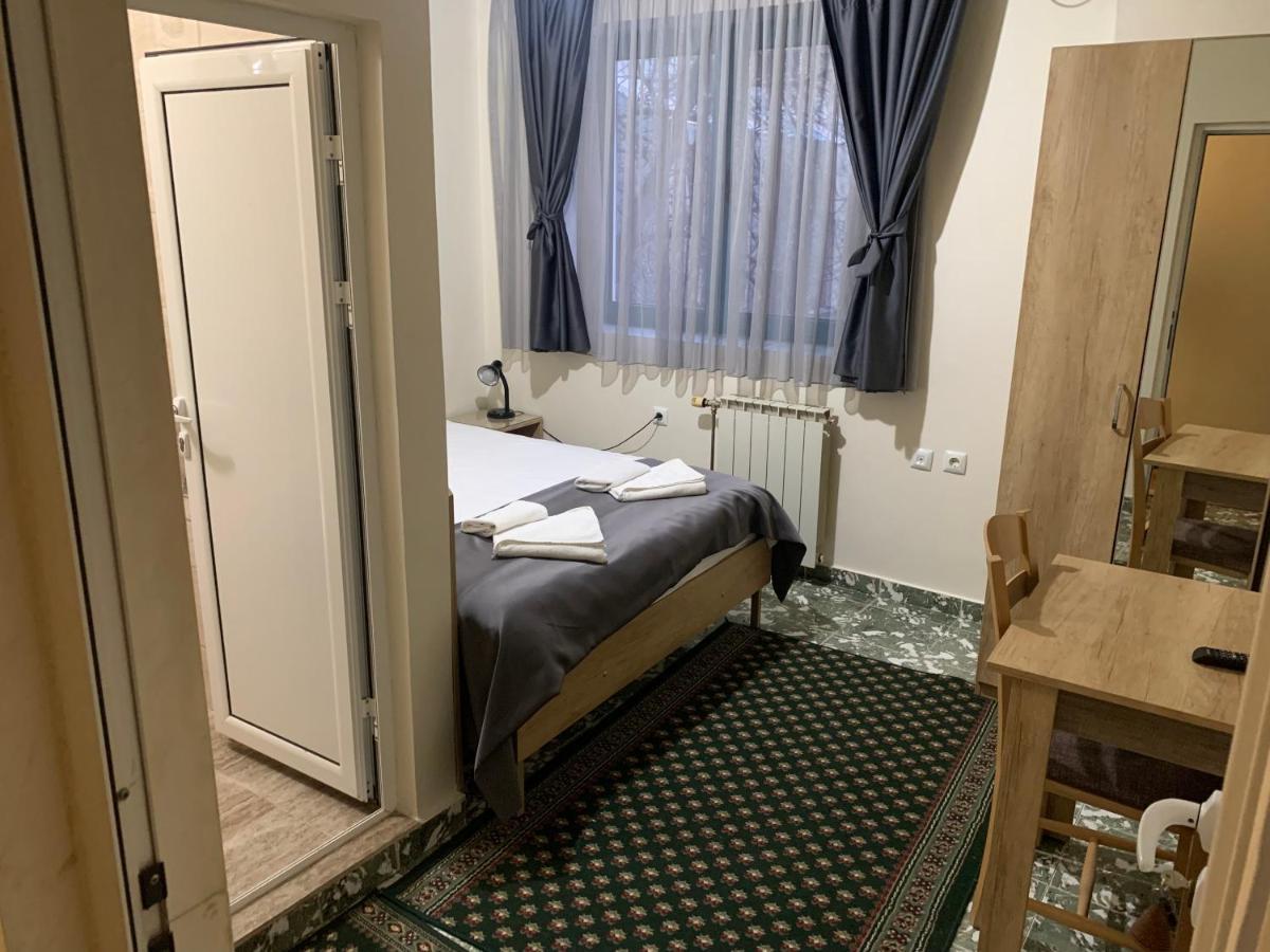 Hotel Oazis Haskovo Eksteriør bilde